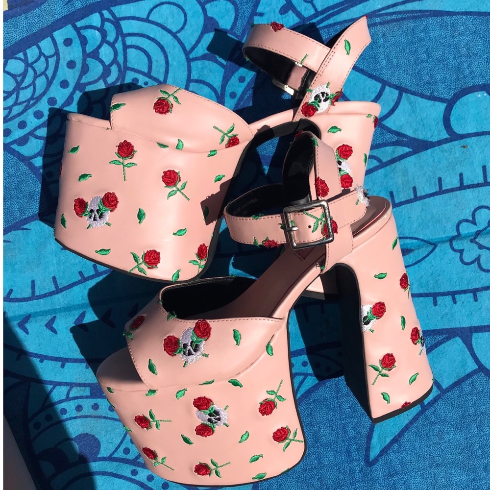 ONE OF A KIND SUGARTHRILLZ PLATFORMS